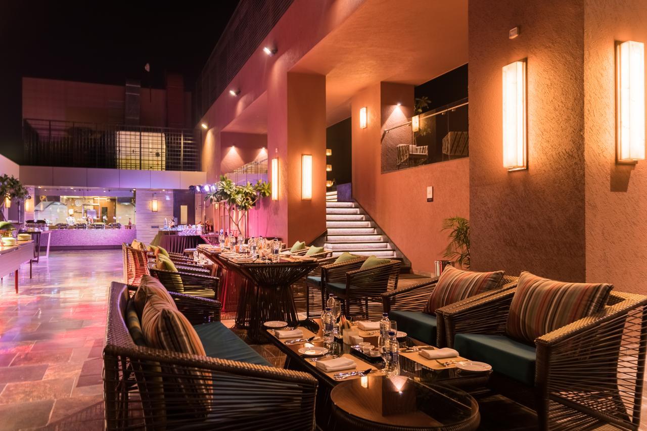 Novotel Lucknow Gomti Nagar Exterior foto